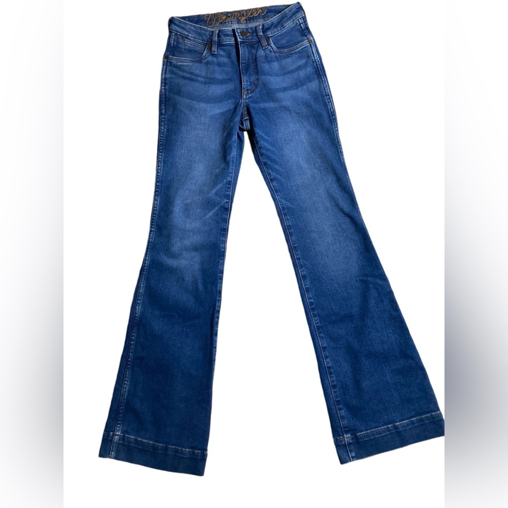 WRANGLER (women’s) jeans size 24x32